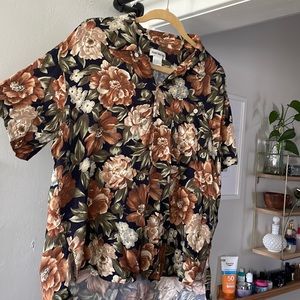 Vintage Hawaiian floral blouse!